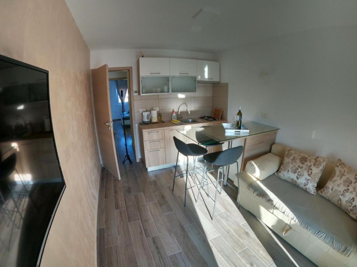 Apartment Natalia Valbandon Eksteriør bilde
