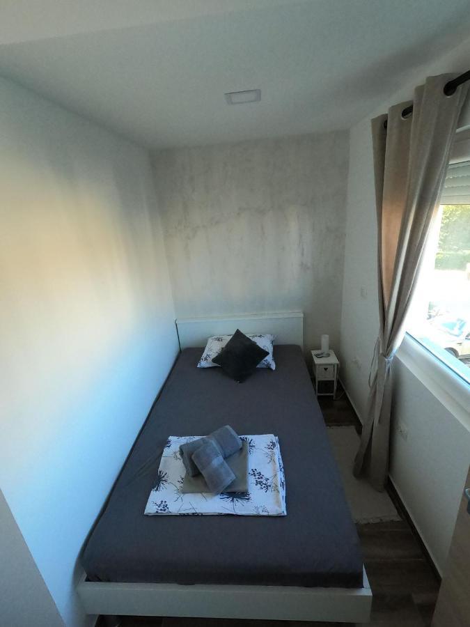 Apartment Natalia Valbandon Eksteriør bilde